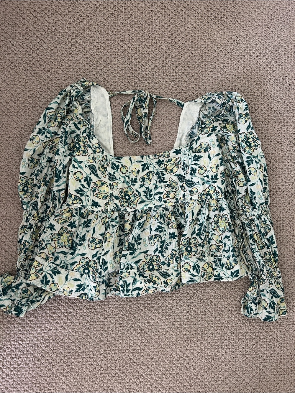 Pilcro Green Motif Long-Sleeve Smocked Statement Sleeve Babydoll Top